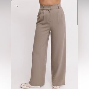BNWT - Smash & Tess Harper II pant in deep taupe (M)